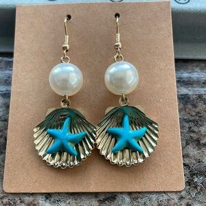 Shell dangle earrings